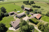 D2532, Farm with 2 guest cottages on 24 hectares 